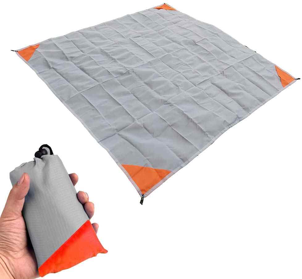 Compact Picnic Blanket for night camping